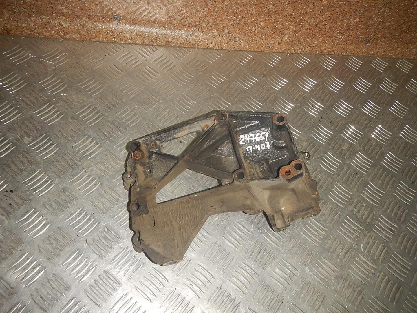 Кронштейн генератора