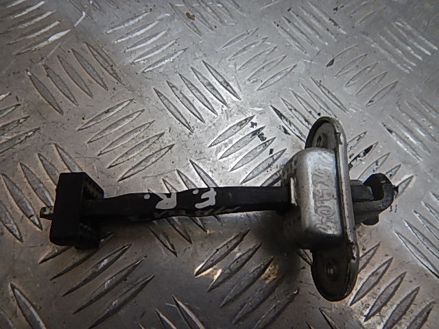 Ограничитель двери