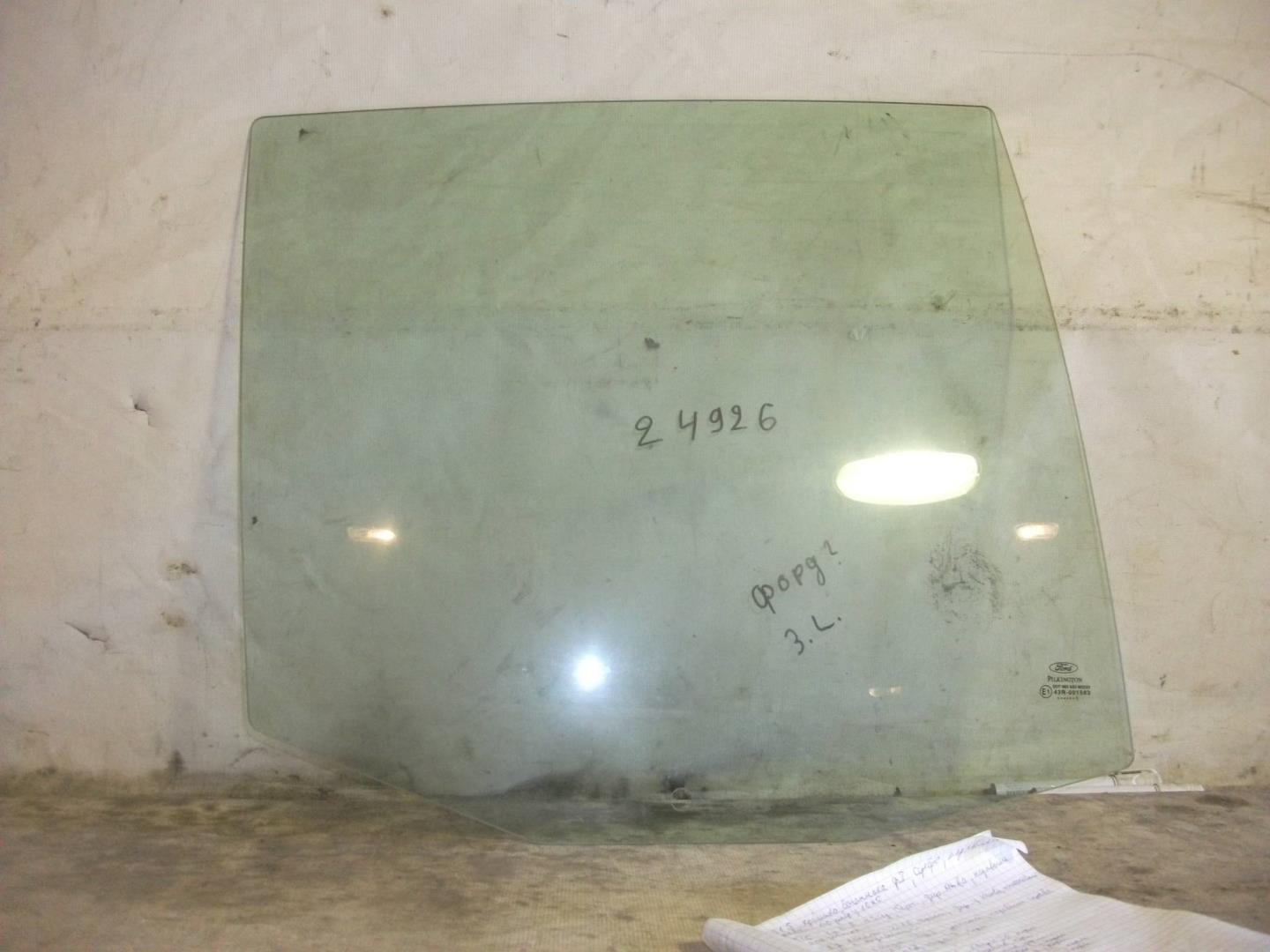 Стекло двери задней правой