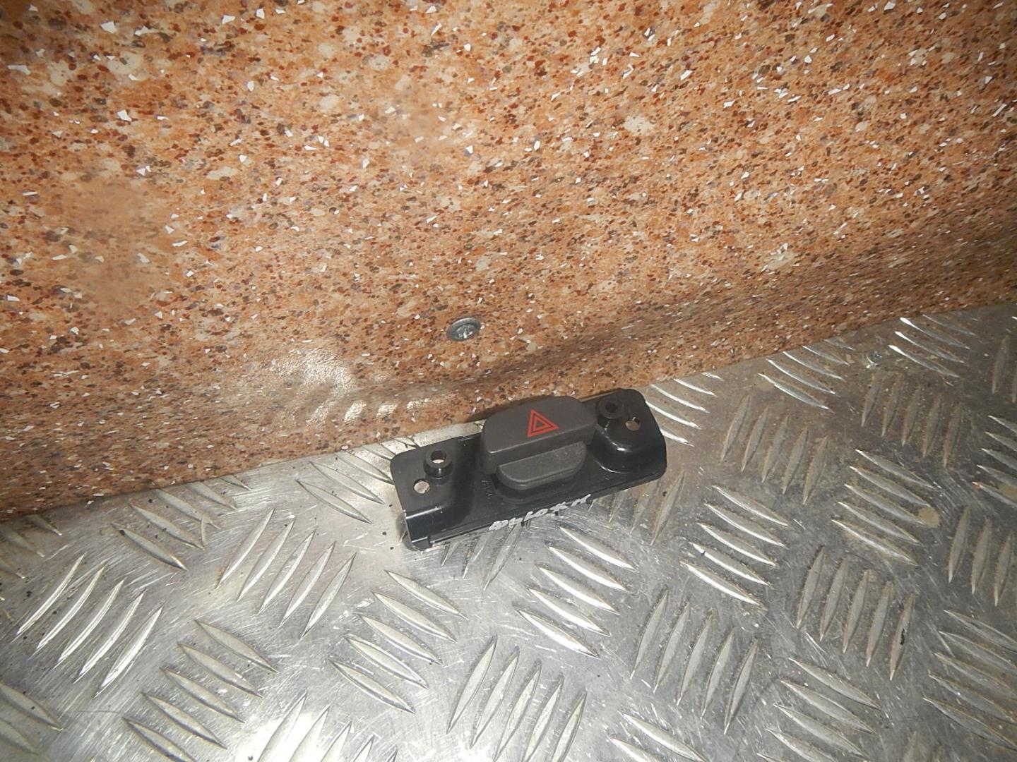 Кнопка аварийной остановки