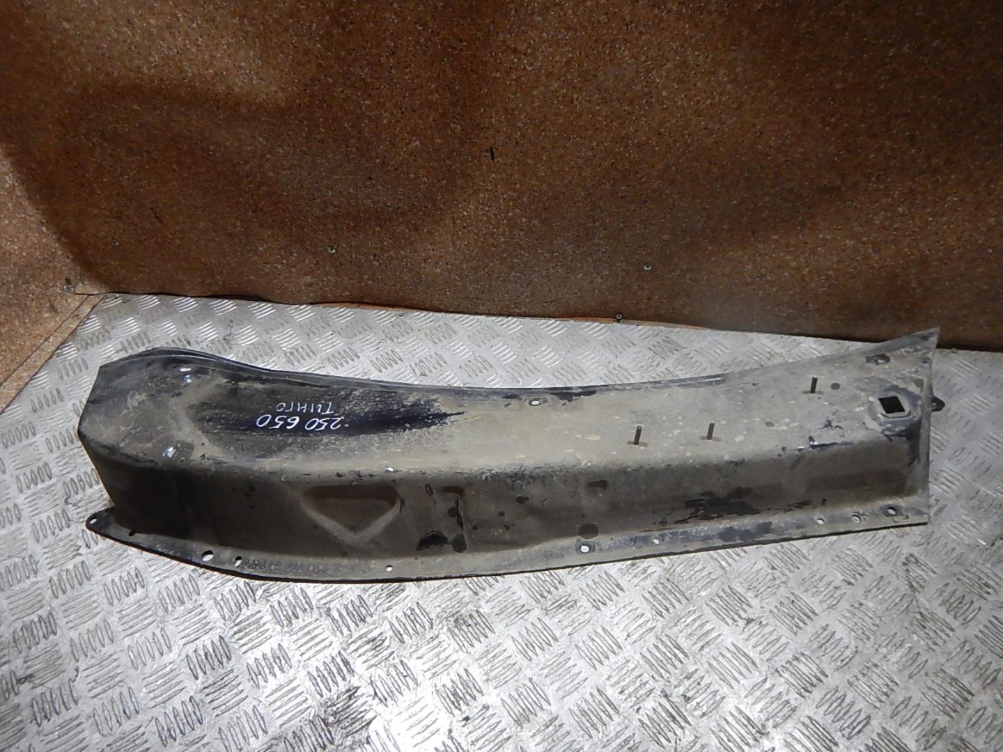 Кузовной элемент