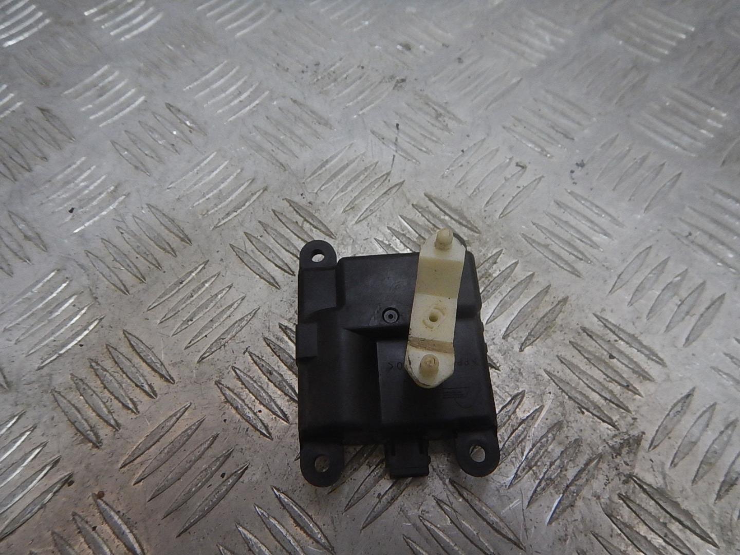 Моторчик заслонки печки