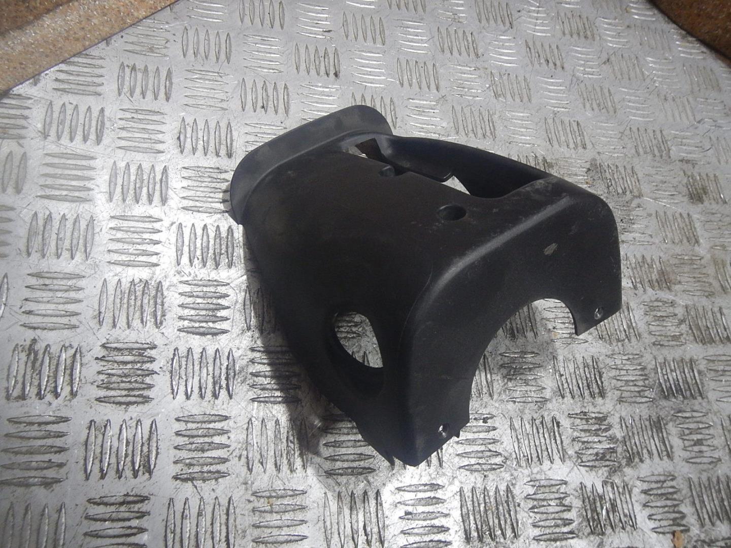 Кожух рулевой колонки