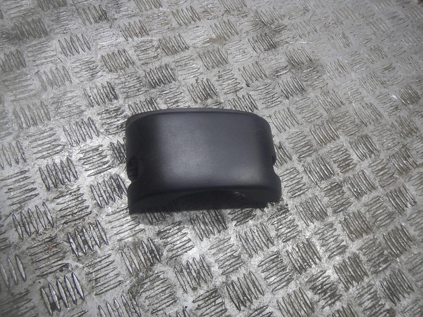 Кожух рулевой колонки