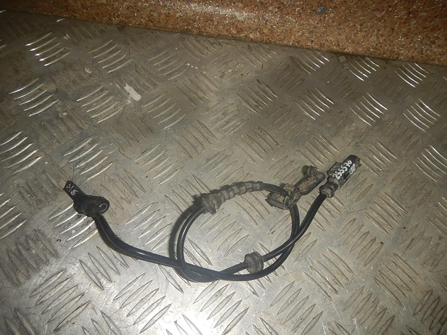 Датчик ABS задний
