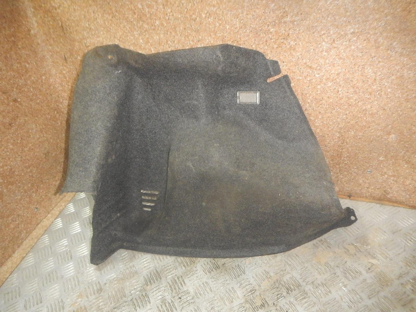 Обшивка багажника