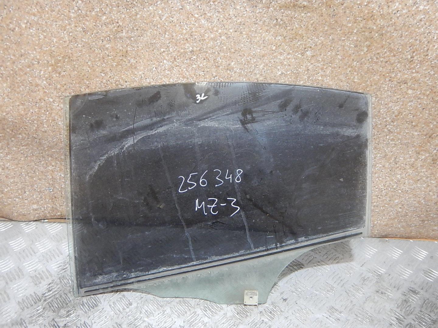 Стекло двери задней левой