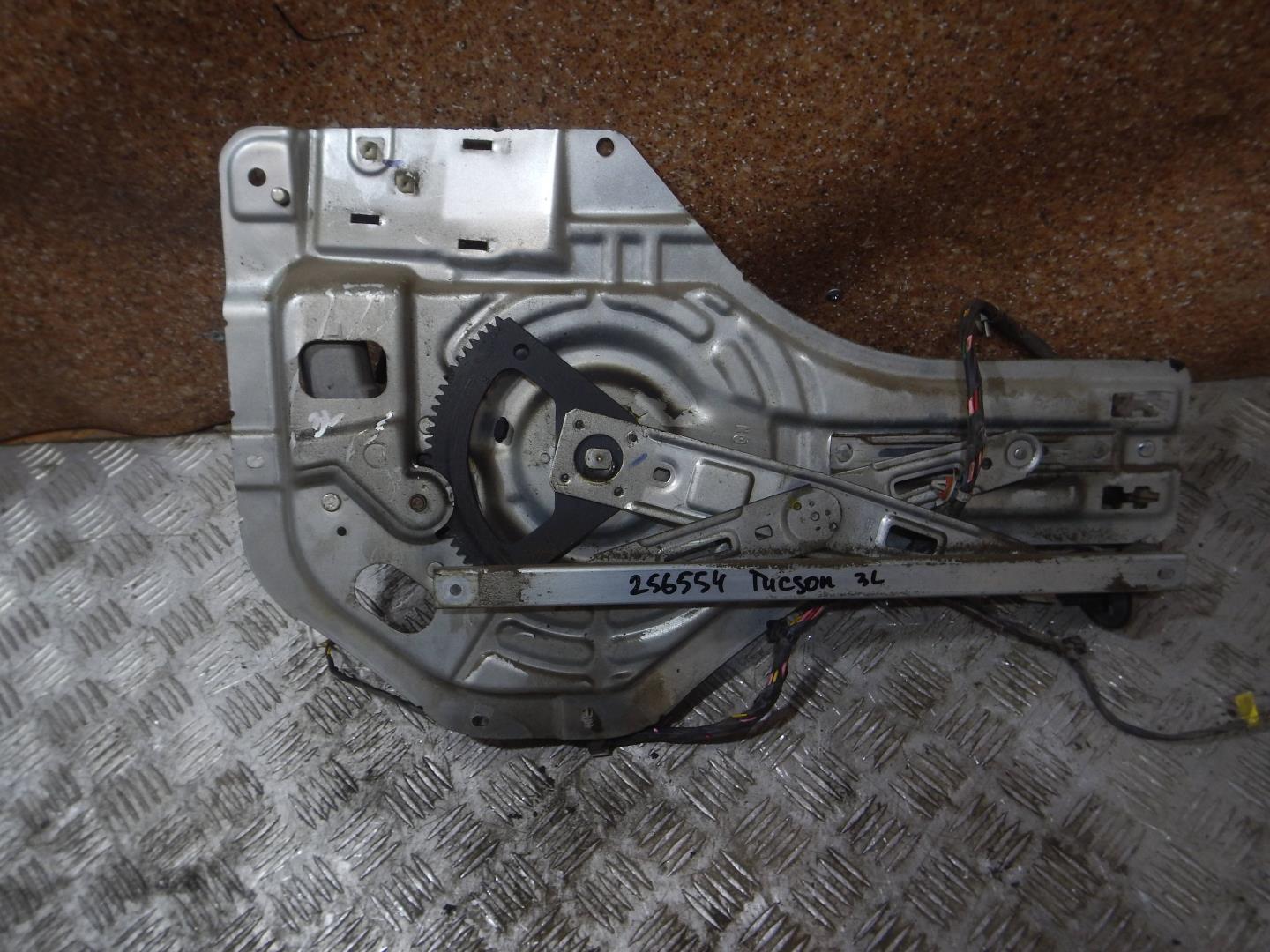 Стеклоподъемник электр. задний левый