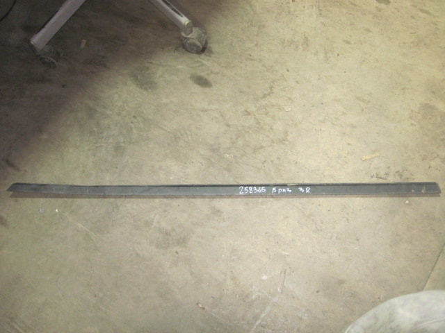 Накладка стекла заднего правого