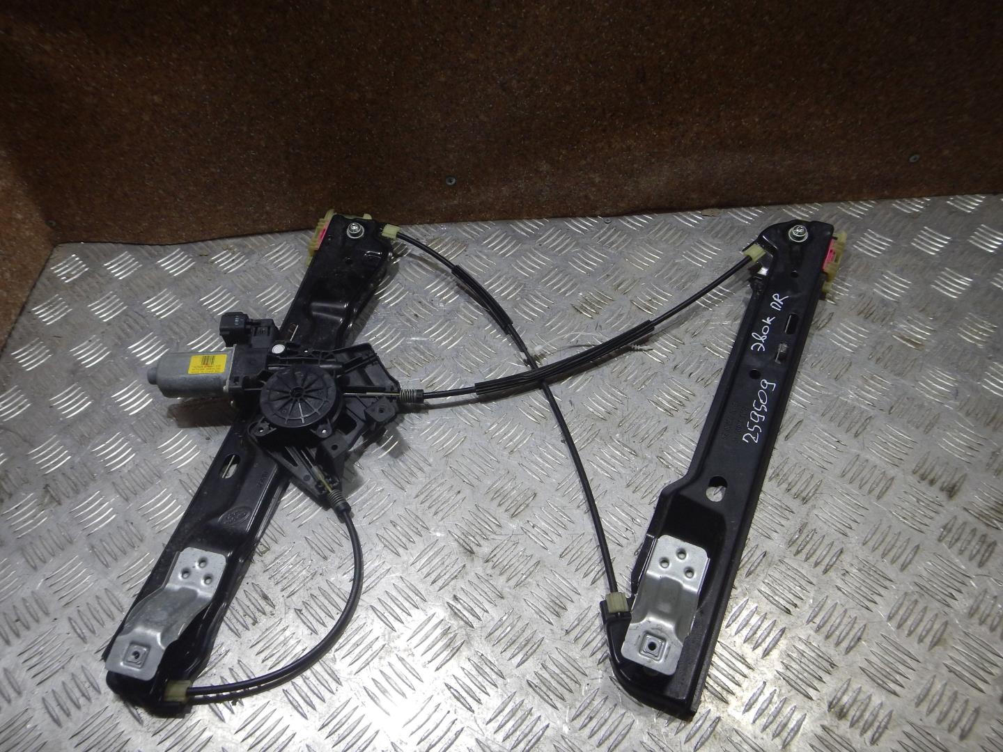 Стеклоподъемник электр. передний правый