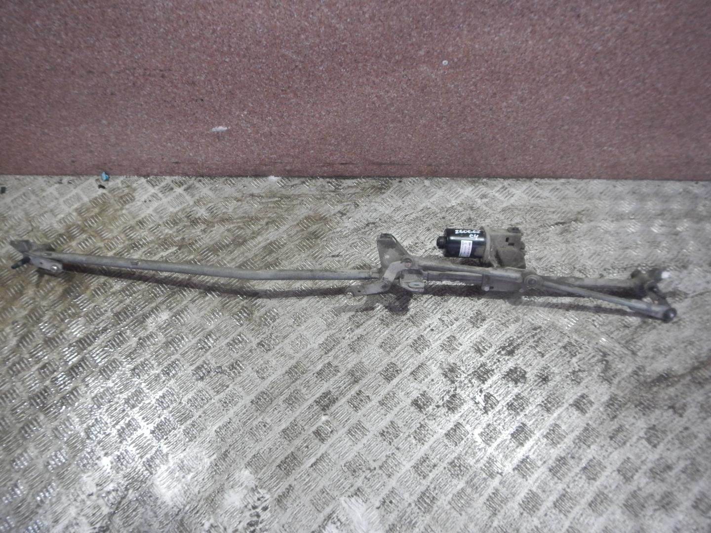 Трапеция стеклоочистителей