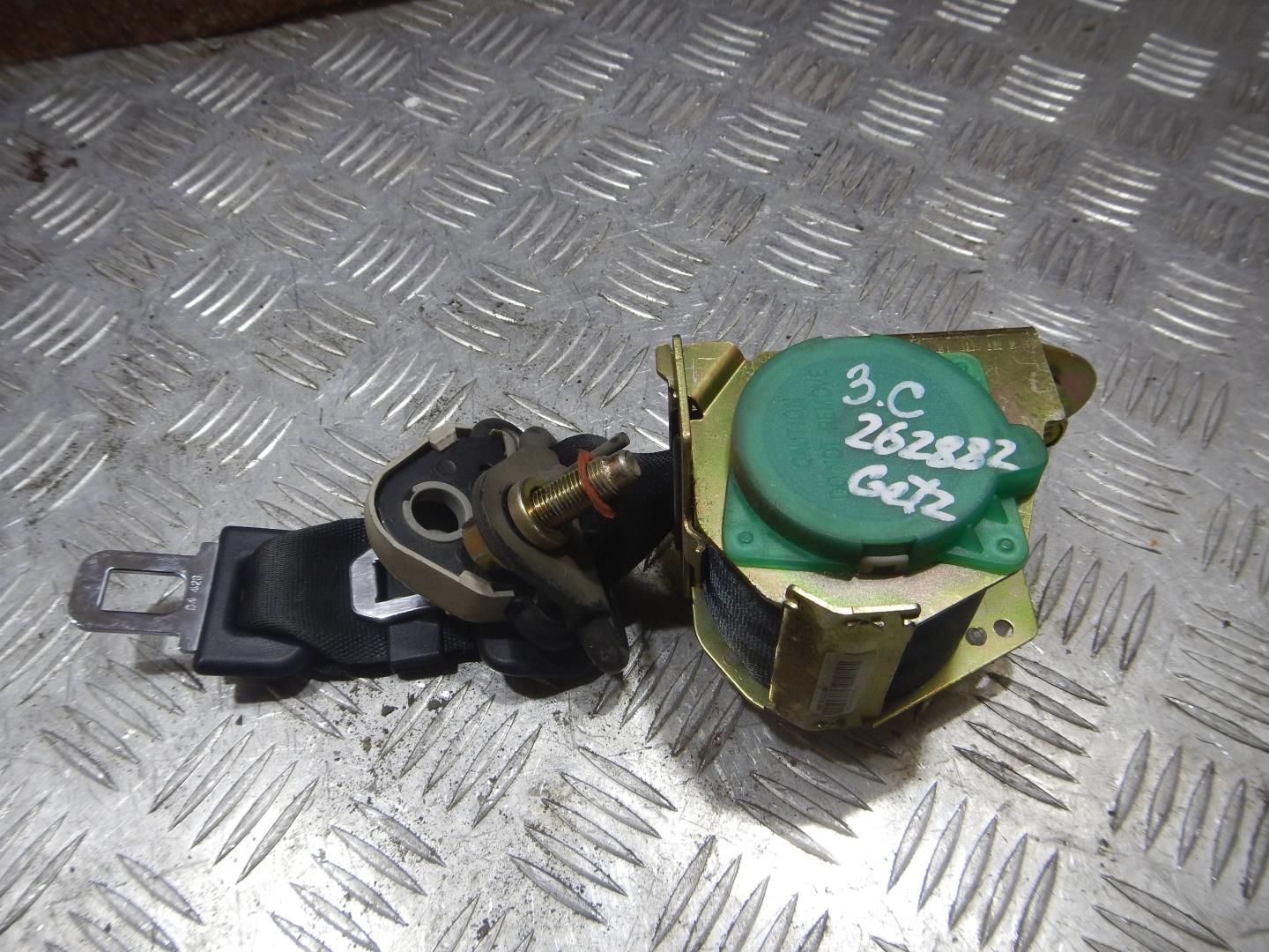 Ремень безопасности