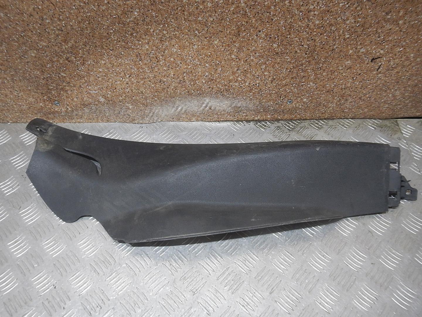 Обшивка стойки