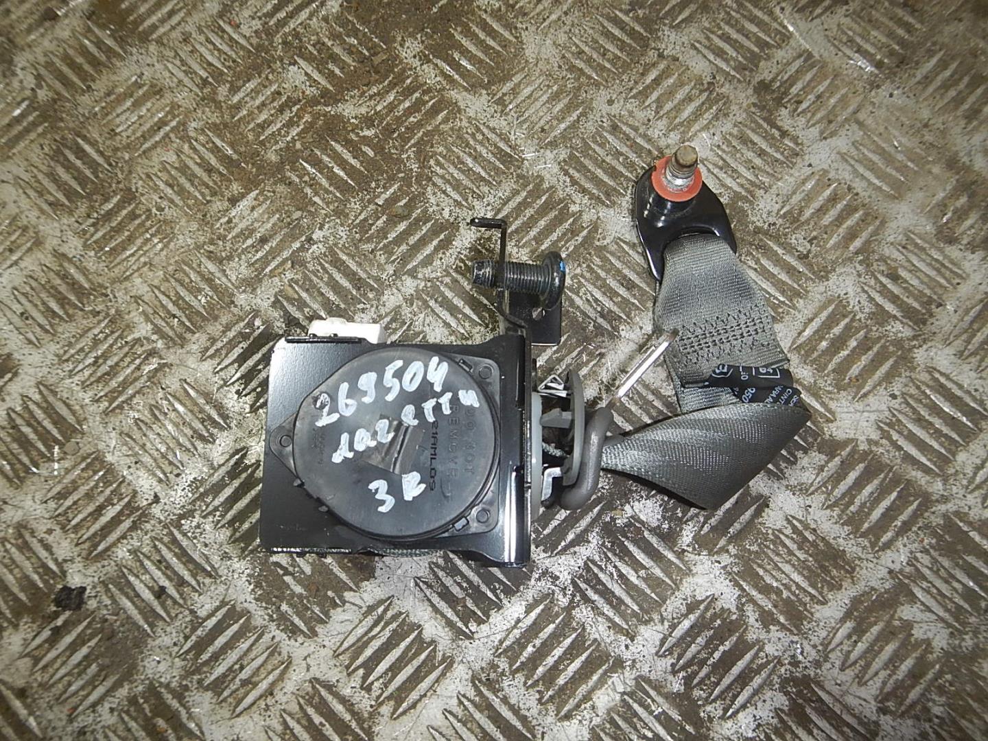 Ремень безопасности