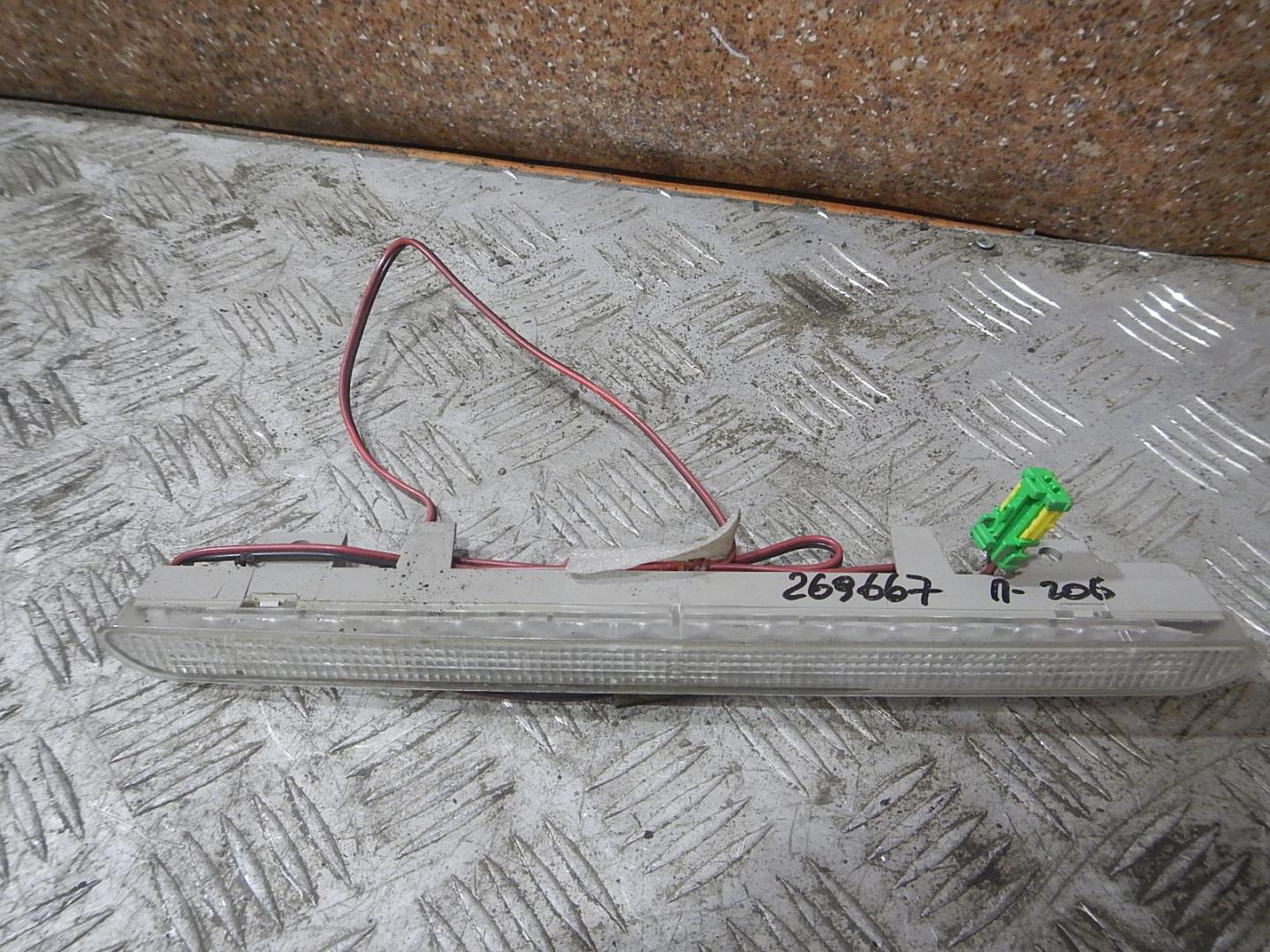 Фонарь задний (стоп сигнал)