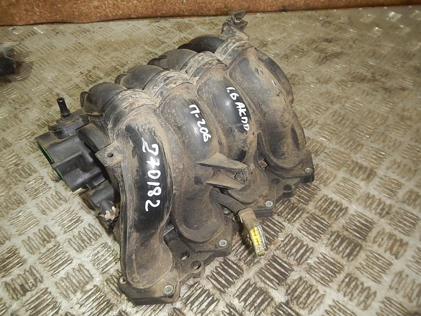 Коллектор впускной