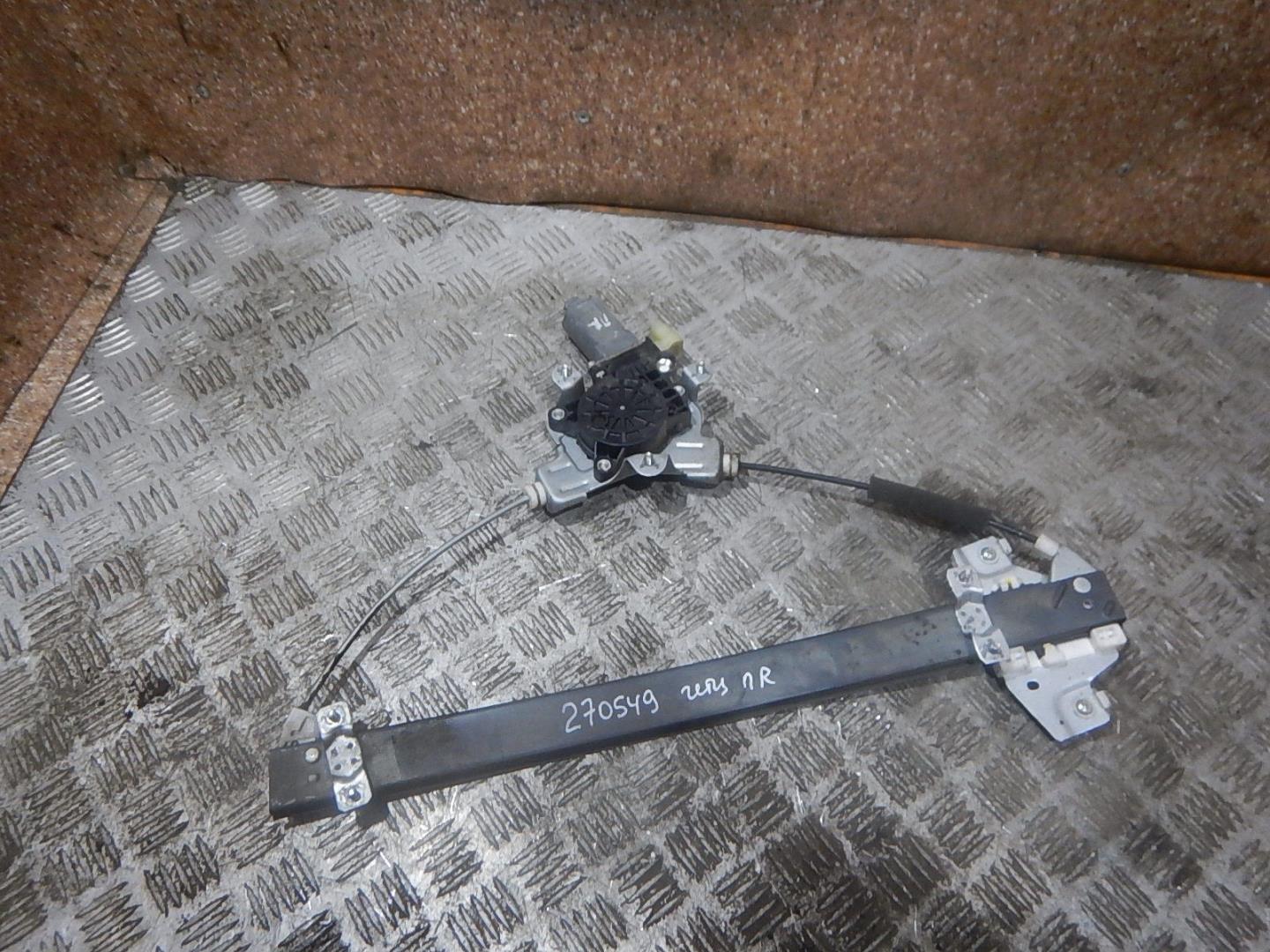 Стеклоподъемник электр. передний правый