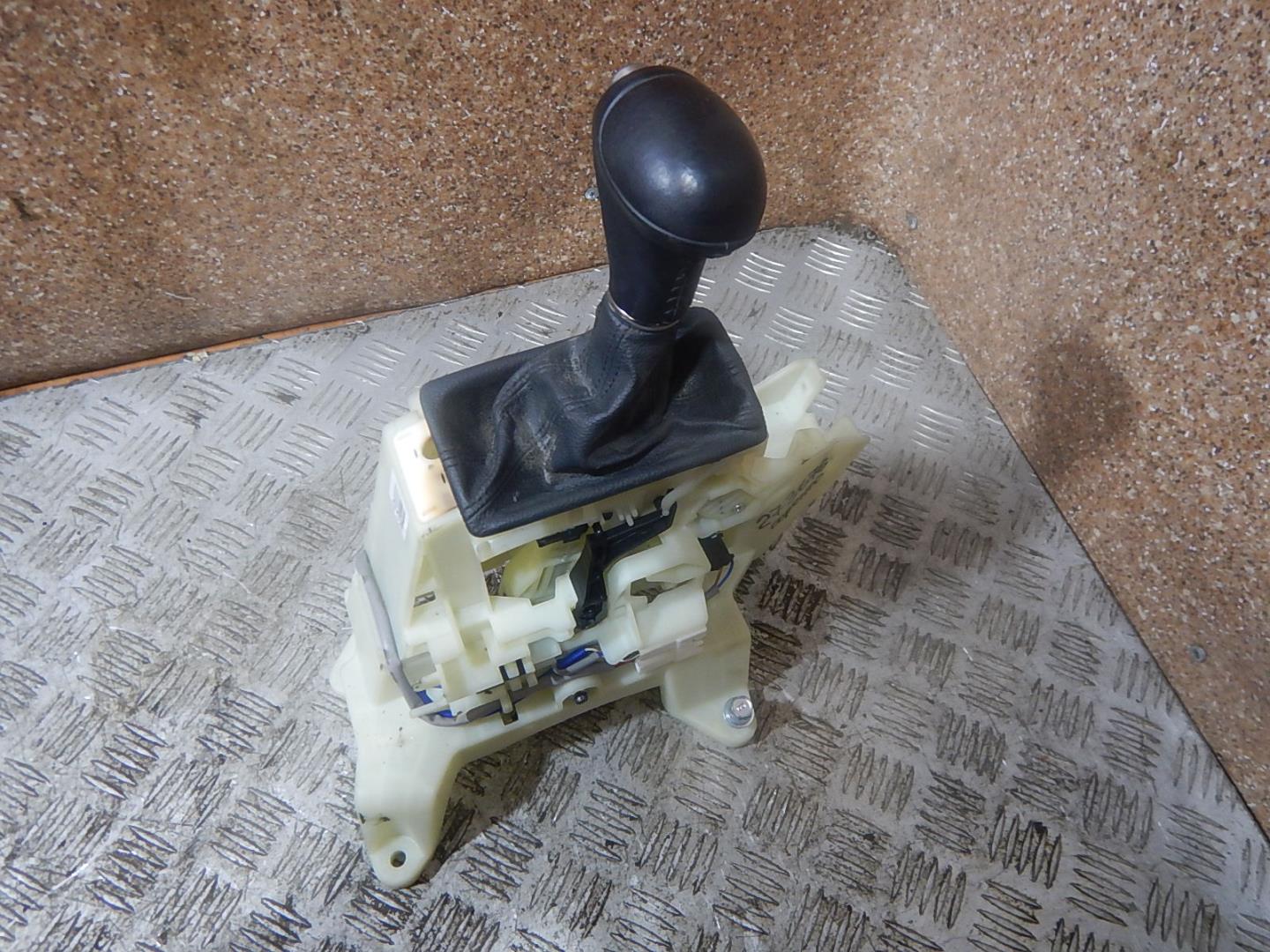 Кулиса МКПП / АКПП