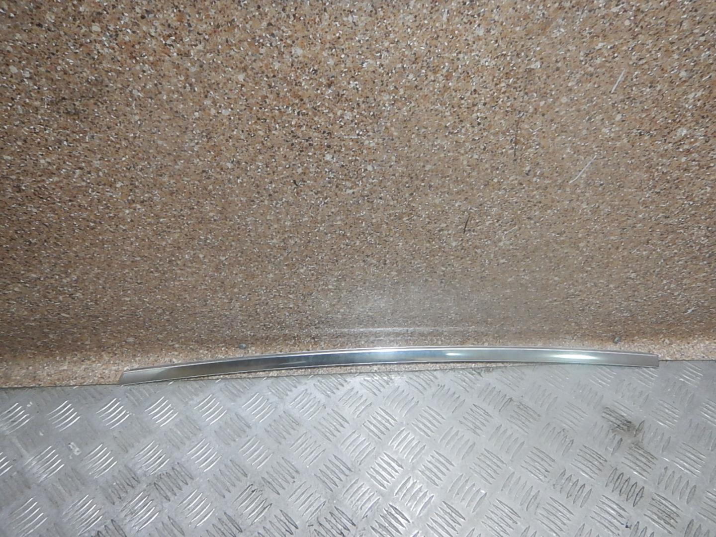 Накладка двери задней правой