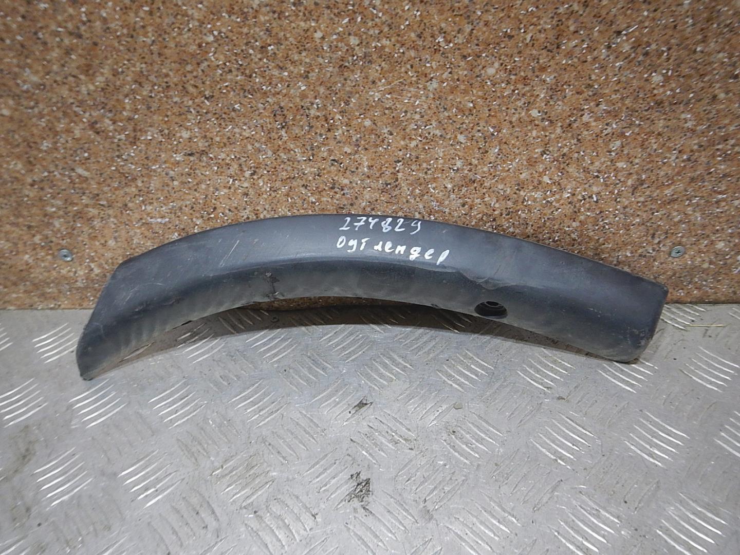 Накладка заднего бампера левая