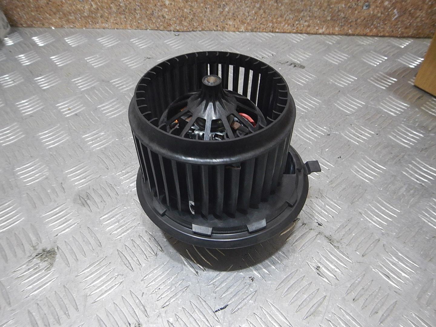 Моторчик печки