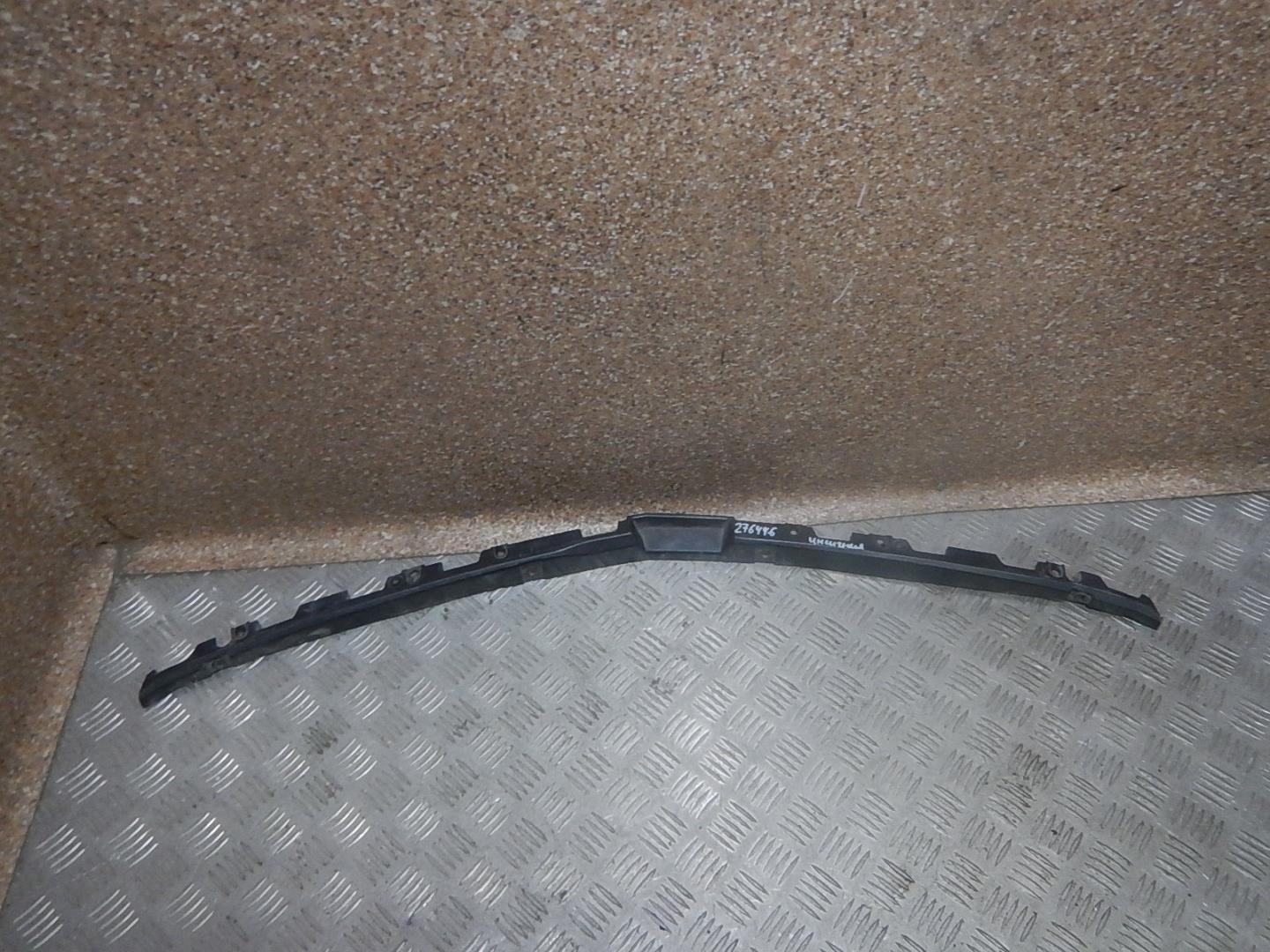 Кронштейн решетки радиатора