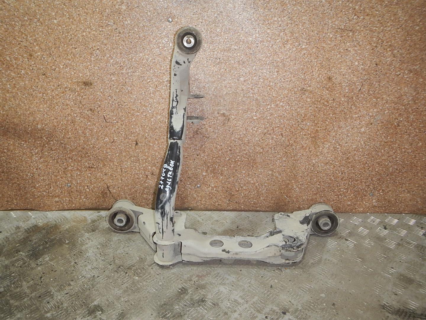 Опора заднего редуктора