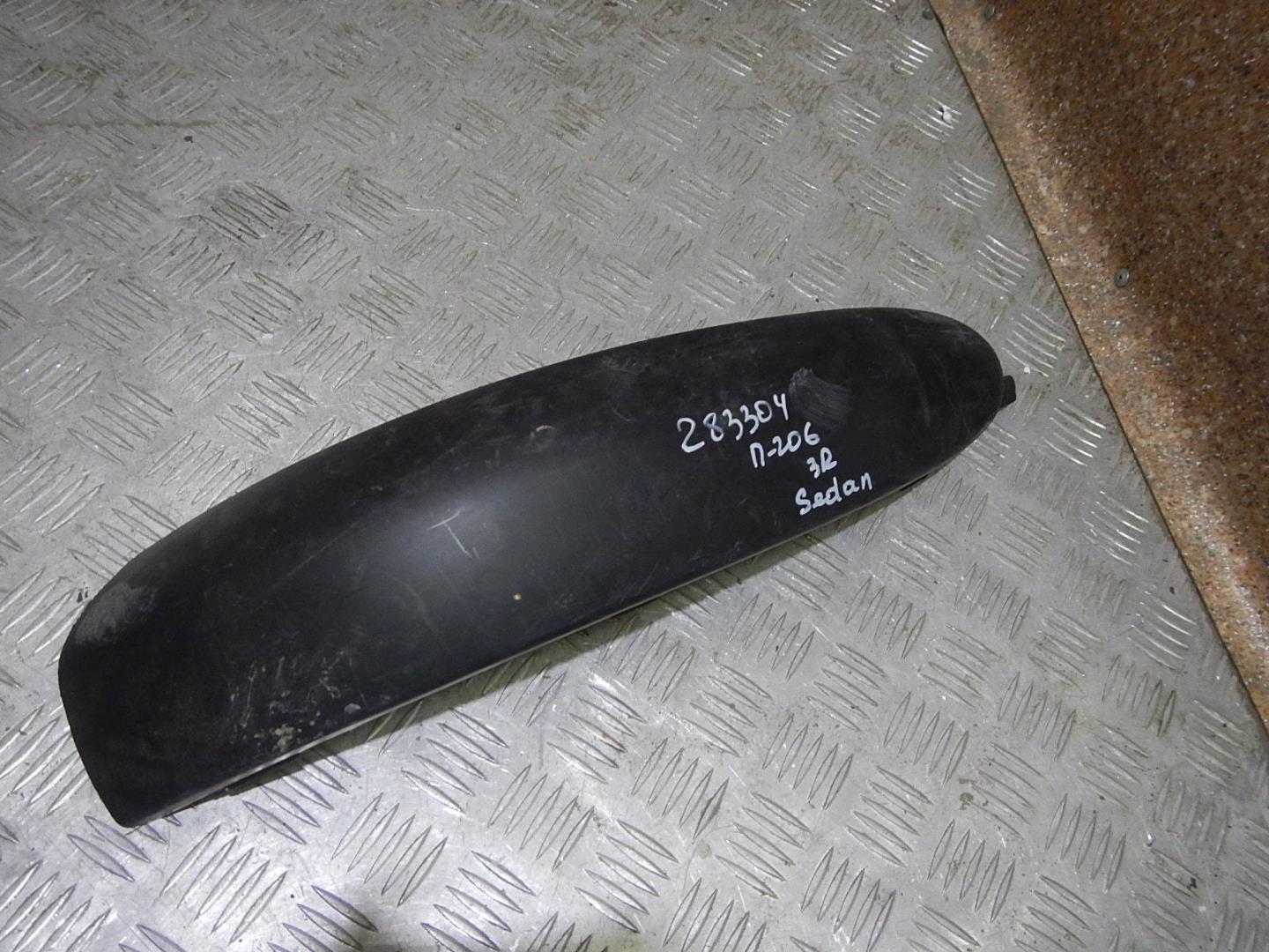 Молдинг заднего бампера