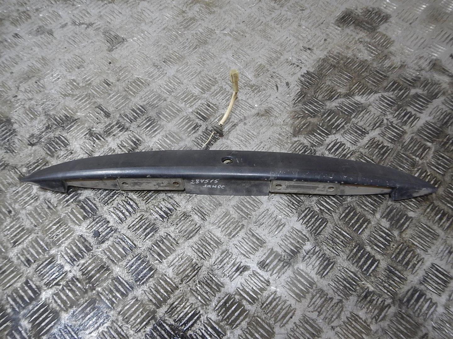 Накладка двери багажника