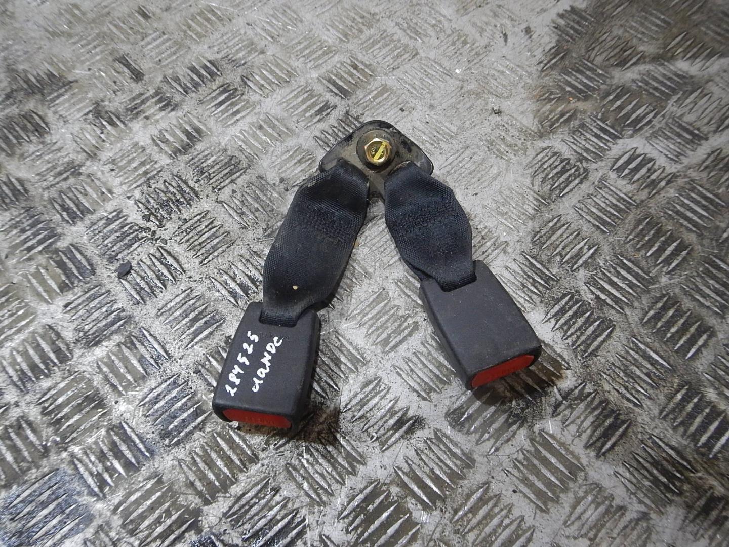 Ответная часть ремня безопасности