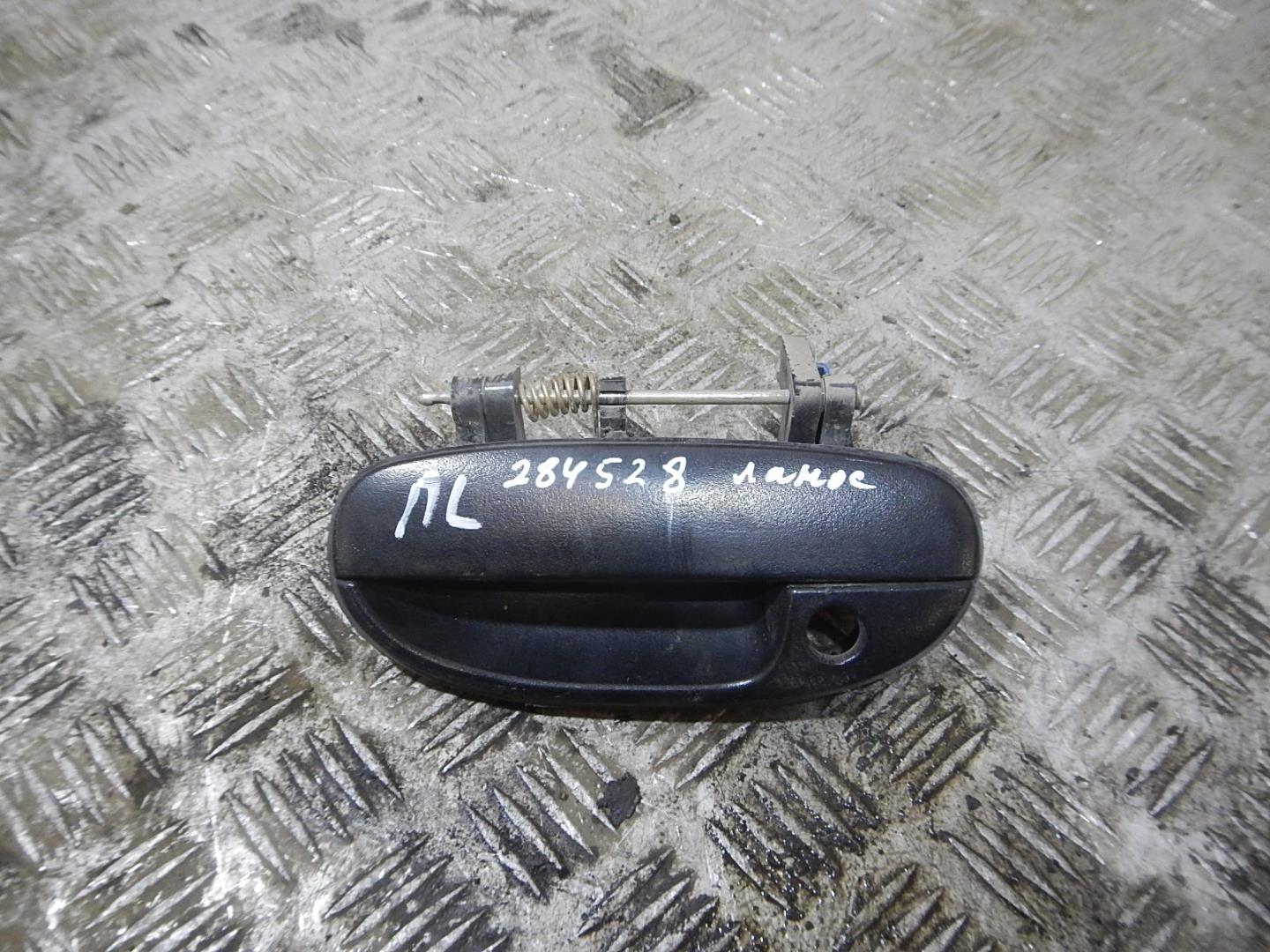 Ручка двери передней наружная левая