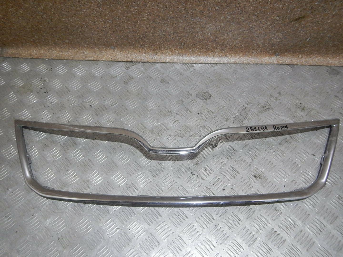 Накладка на решетку радиатора