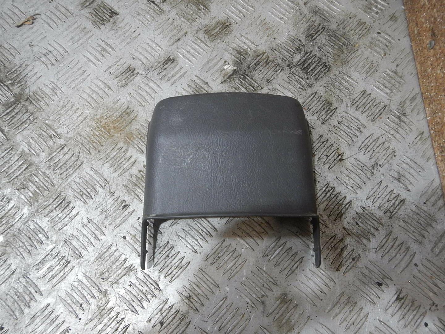 Кожух рулевой колонки