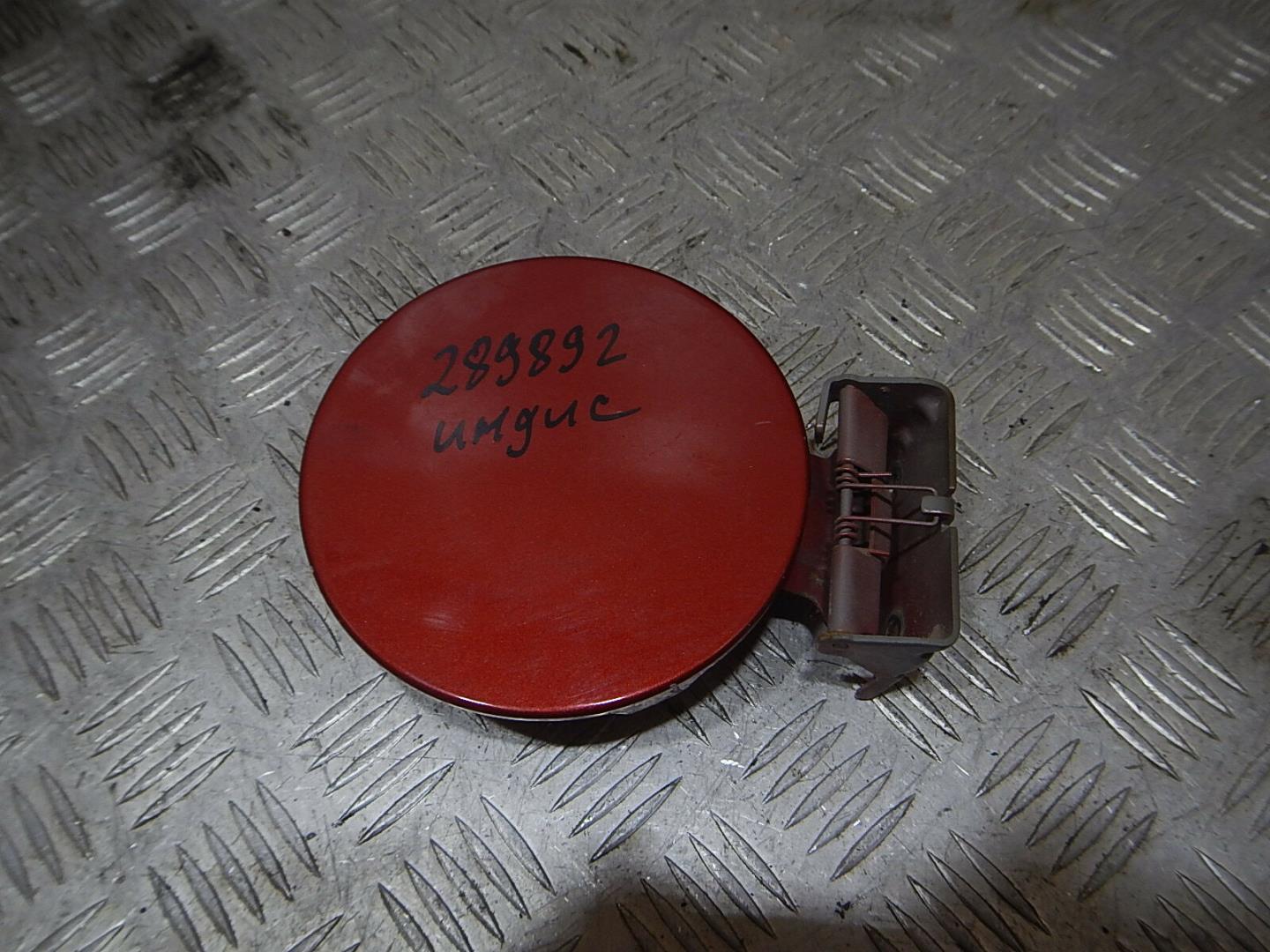 Лючок бензобака