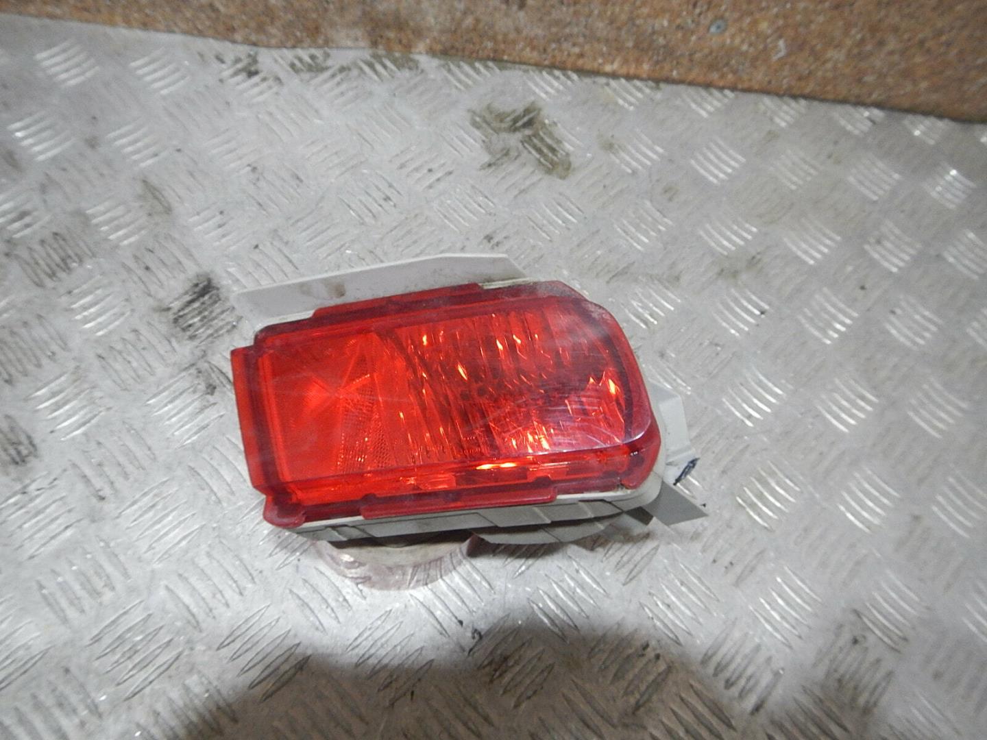 Фонарь задний противотуманный