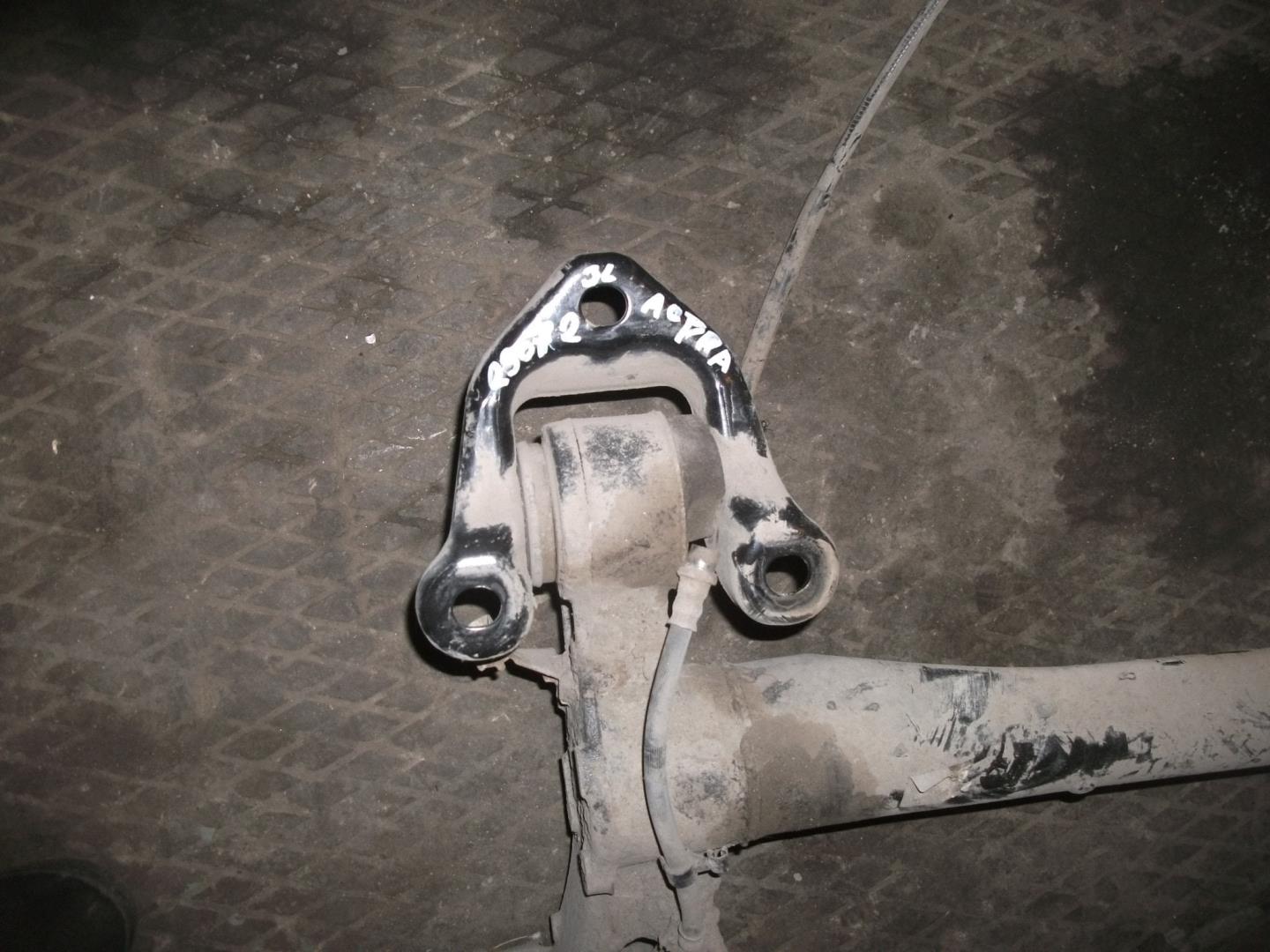 Опора заднего с/блока балки