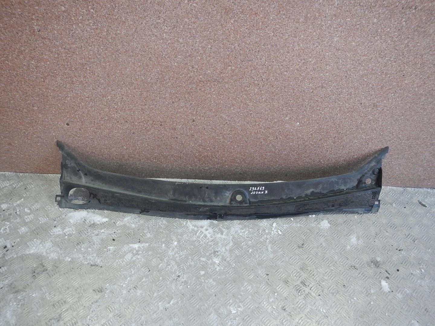 Решетка стеклоочистителей (Жабо)