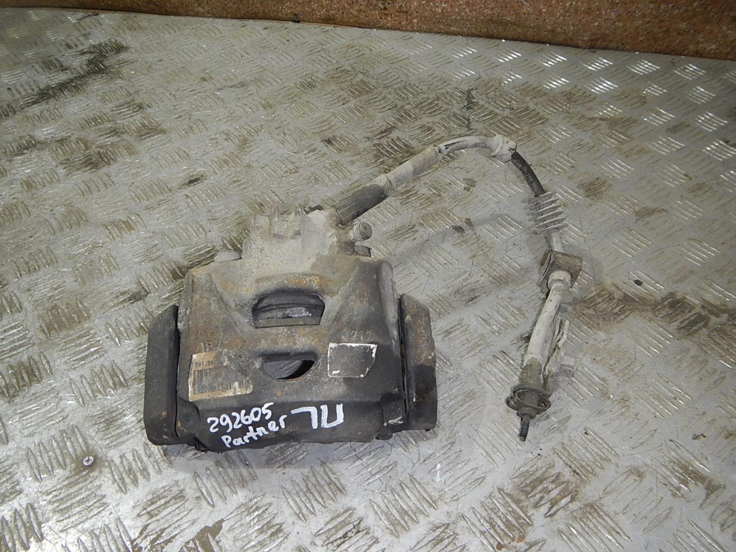 Суппорт передний левый