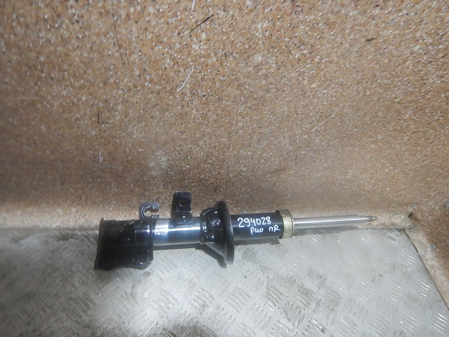 Амортизатор передний правый