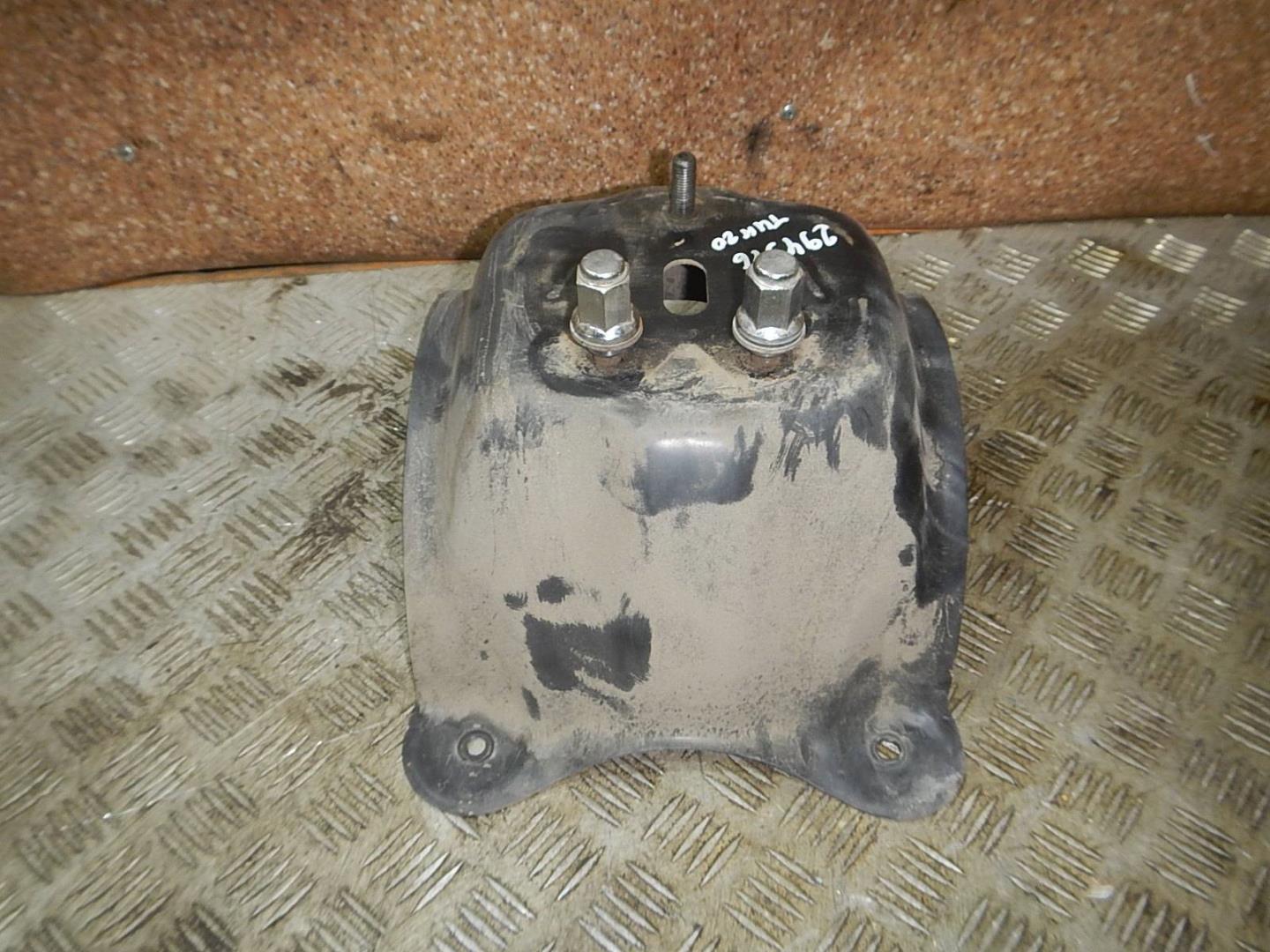 Кронштейн крепления запасного колеса