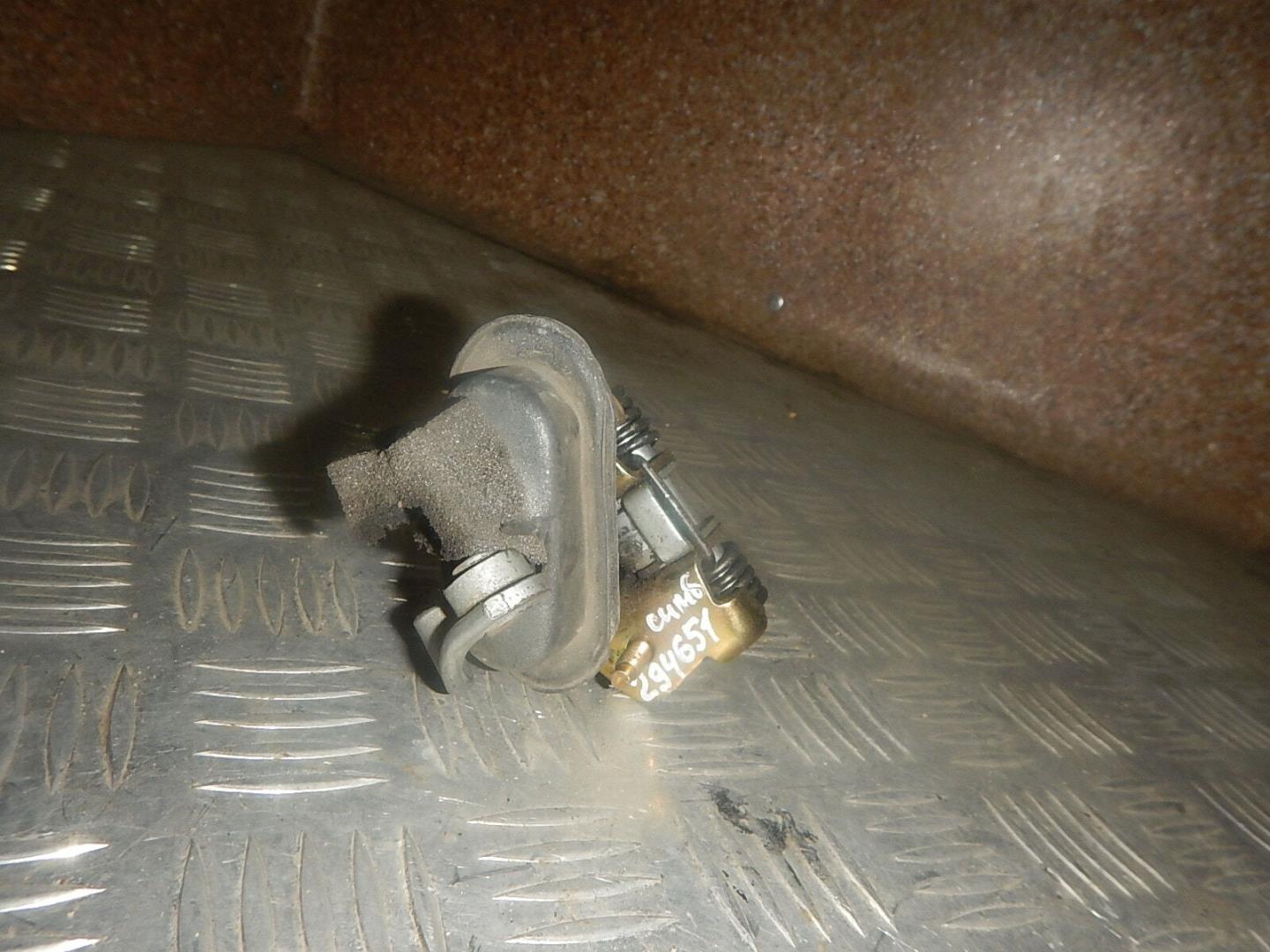 Ограничитель двери