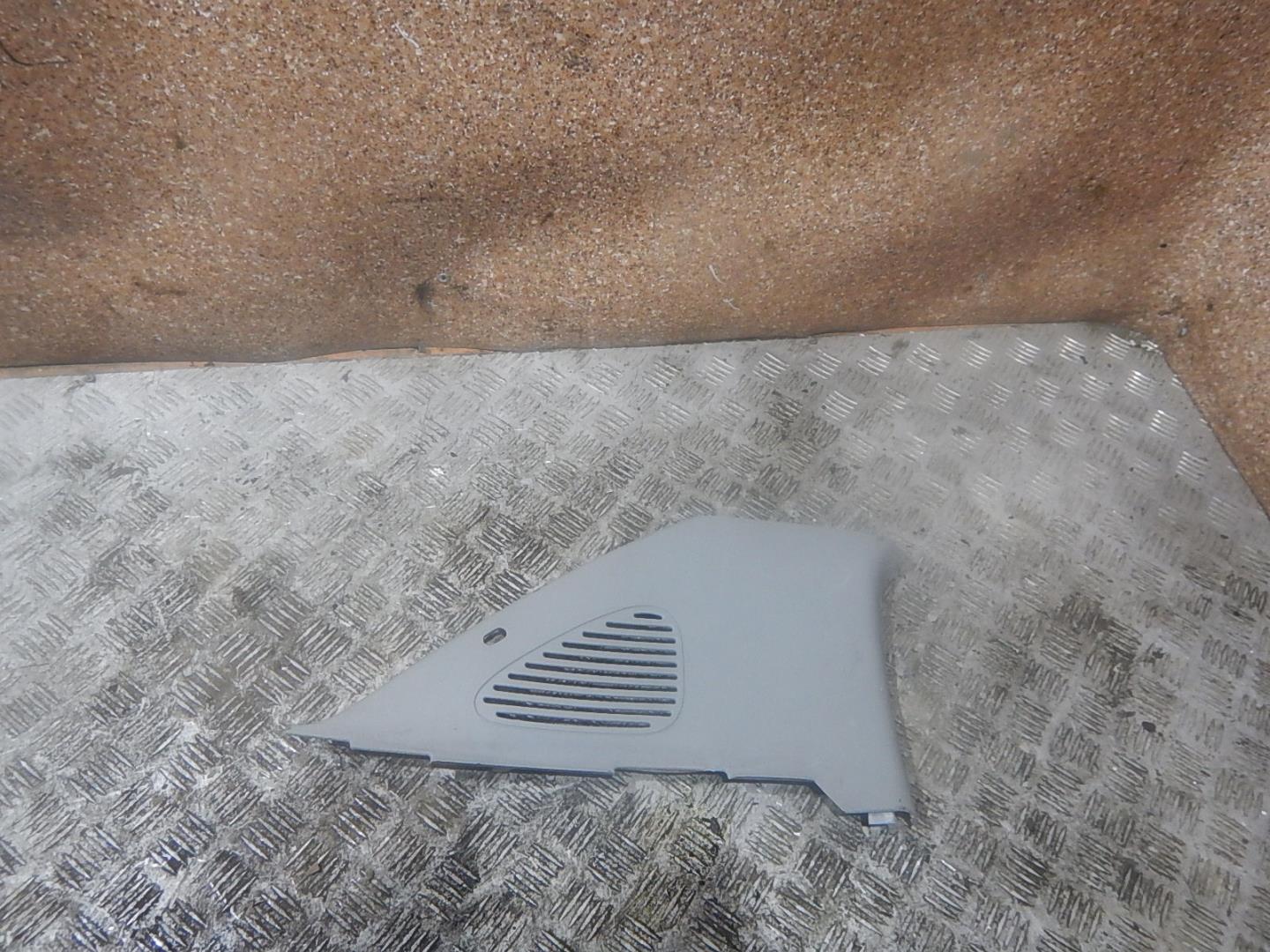 Обшивка стойки