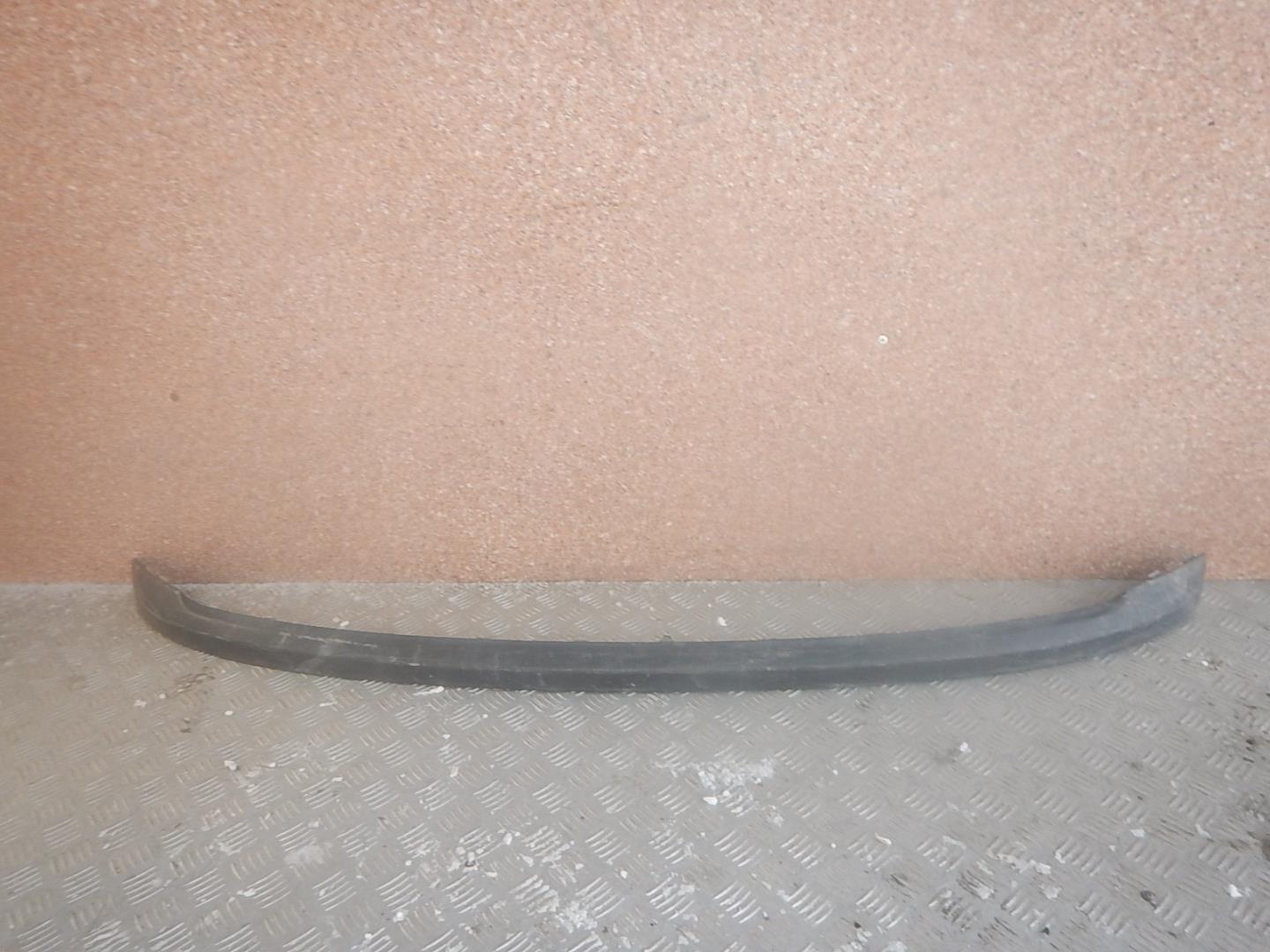 Молдинг заднего бампера