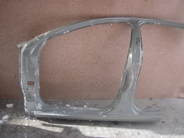 Кузовной элемент