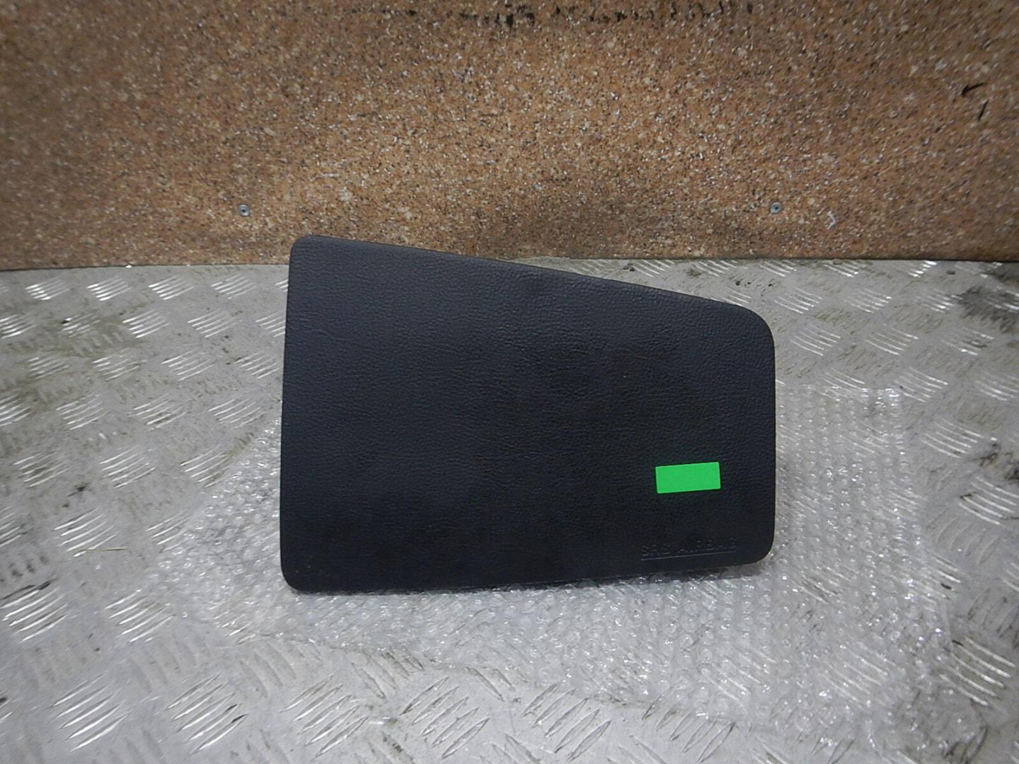 Подушка безопасности пассажирская (в торпедо)