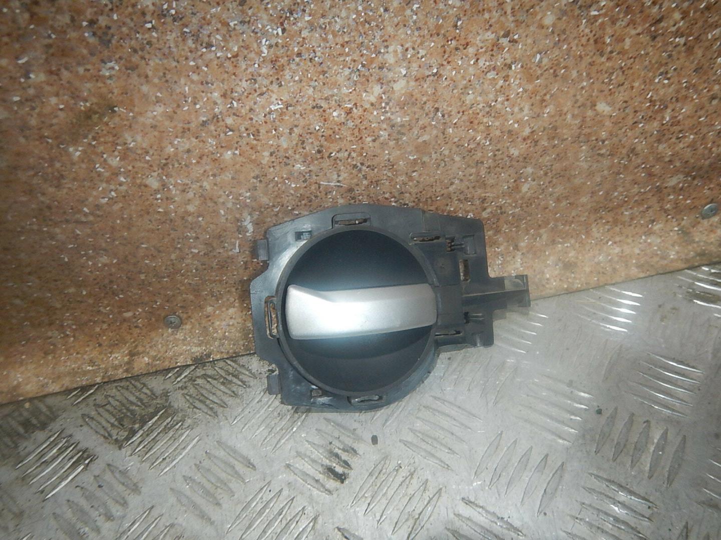 Ручка двери внутренняя правая