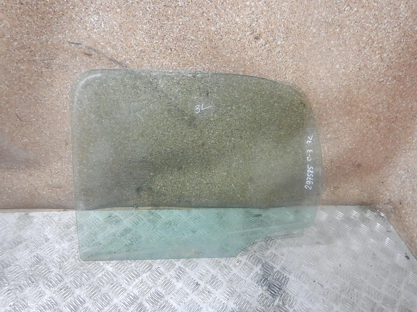 Стекло двери задней левой