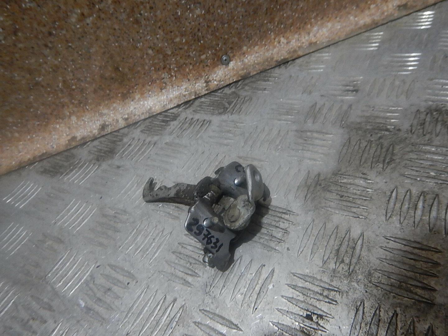 Ограничитель двери