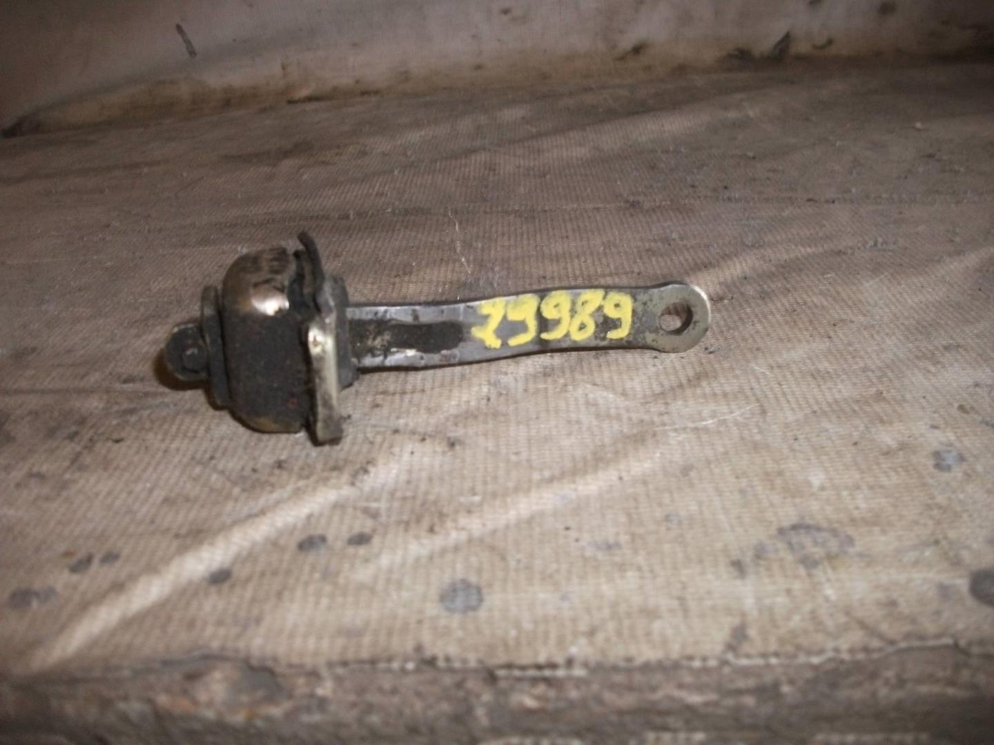 Ограничитель двери