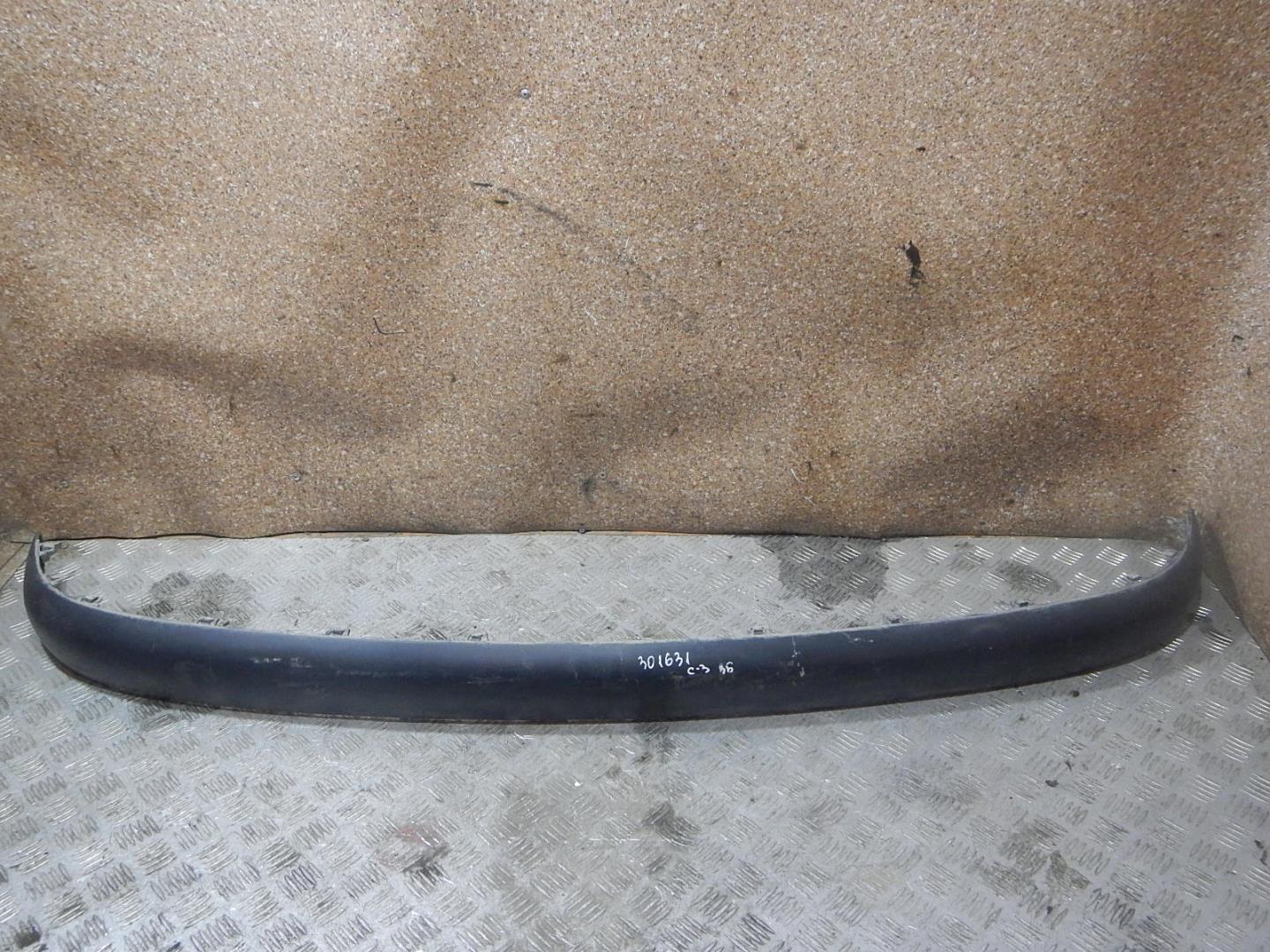 Молдинг заднего бампера